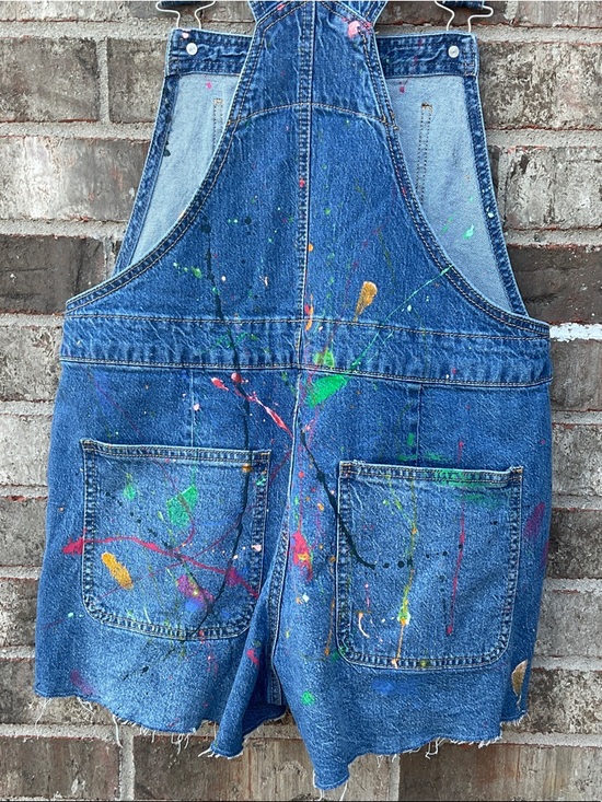 Take 50% OFF- No Boundaries Paint-Splattered Denim Overall Shorts - Blue, Size-M - Picture 9 of 10